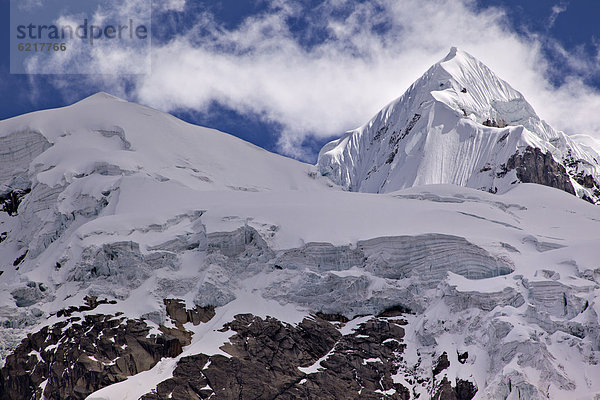Gipfelgrat des Nevado Serapo  Cordillera Huayhuash  Anden  Peru  Südamerika