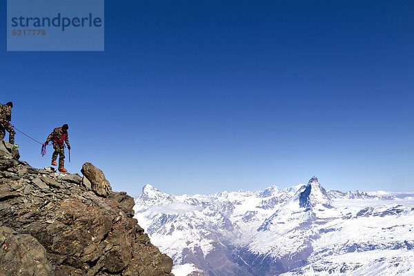 Matterhorn  gesehen beim Aufstieg zum Rimpfischhorn  Kanton Wallis  Schweiz  Europa