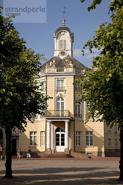 Das Schloss in Karlsruhe  Baden-Württemberg  Deutschland  Europa