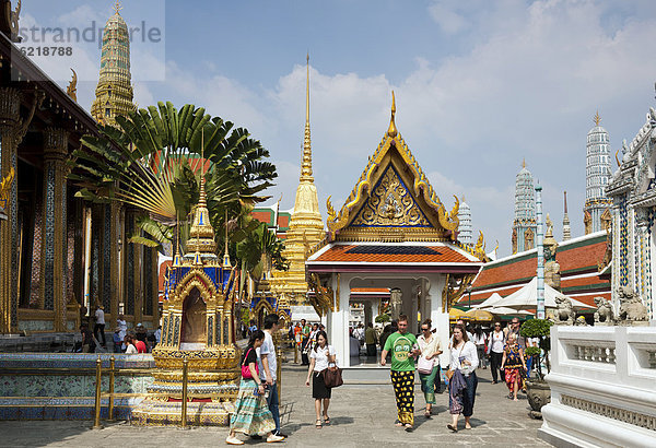 Touristen im Großen Palast  Royal Grand Palace  Bangkok  Hauptstadt von Thailand  Südostasien