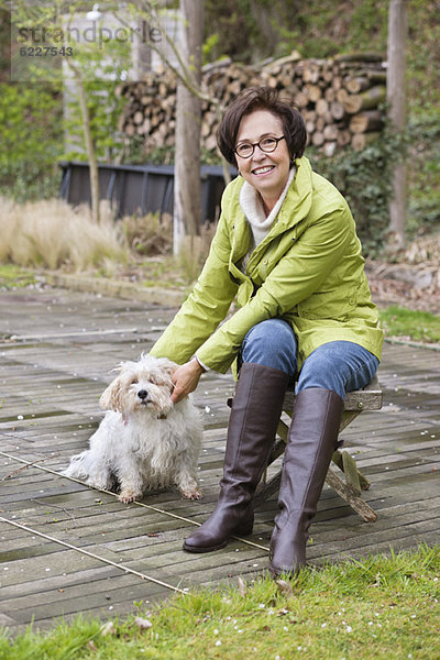 Frau mit ihrem Hund