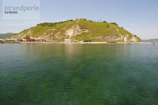 Der Angara-Fluss fließt aus dem Baikalsee heraus  Irkutsker Oblast  Sibirien  Russische Föderation  Eurasien  Asien