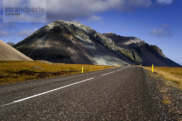 Ringstraße  Berge  Ostfjorde  Island  Europa