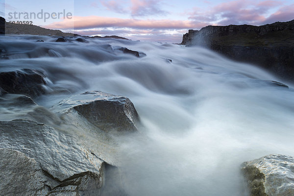Wasserfall Dettifoss am Fluss Jökuls· · Fjöllum  Nor_urland eystra  Nordost-Island  Island  Europa
