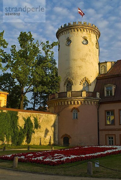 Die Ritter-Hochburg von Sigulda im Gauja-Nationalpark  Sigulda  Lettland  Baltikum  Europa