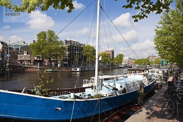Fluss Amstel  Amsterdam  Niederlande  Europa