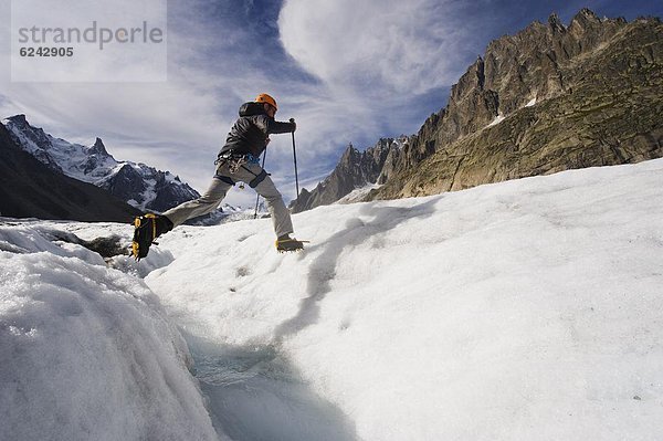 Frankreich  Europa  springen  Französische Alpen  Klettern  Chamonix