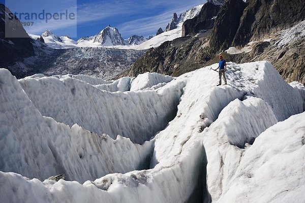 Frankreich  Europa  Feld  Französische Alpen  Chamonix  Gletscherspalte