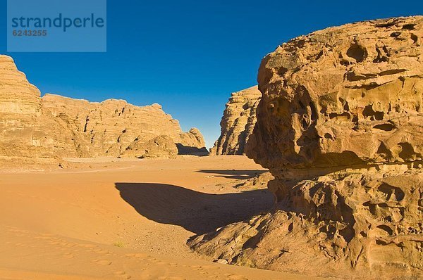 Landschaftlich schön  landschaftlich reizvoll  Wüste  Naher Osten  Schönheit  Rum