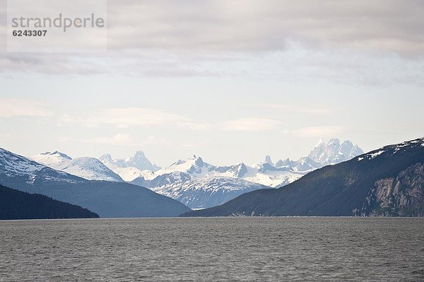 Vereinigte Staaten von Amerika  USA  Fluss  Nordamerika  Landschaft  Alaska  Bucht