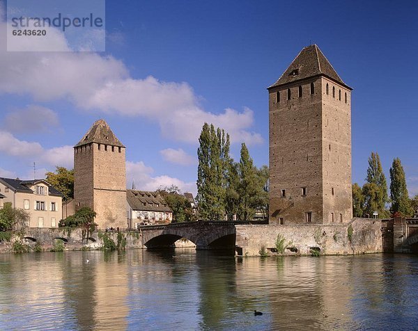 Frankreich  Europa  bedecken  flirten  über  Krankheit  Brücke  Fluss  Verteidigung  2  3  UNESCO-Welterbe  Elsass  Jahrhundert  Straßburg