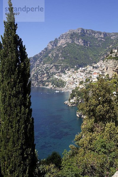 Die Bucht und das Dorf Positano an der Amalfi-Küste  UNESCO World Heritage Site  Campania  Italien  Europa