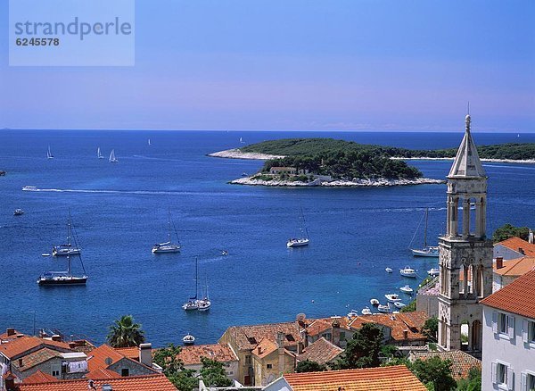 Europa  Stadt  Insel  Ansicht  nähern  Luftbild  Fernsehantenne  Kroatien  Dalmatien  Hvar