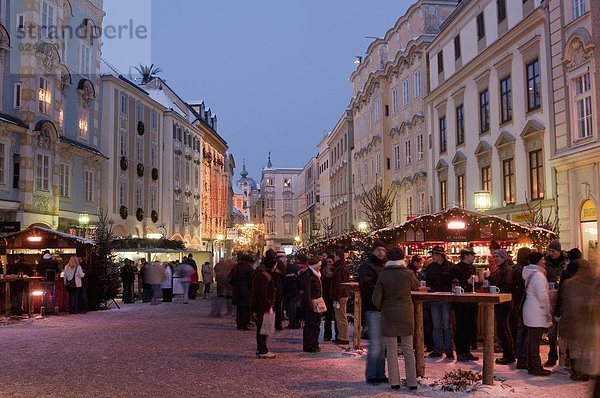 Messestand  Europa  Mensch  Menschen  Weihnachten  Österreich  Markt
