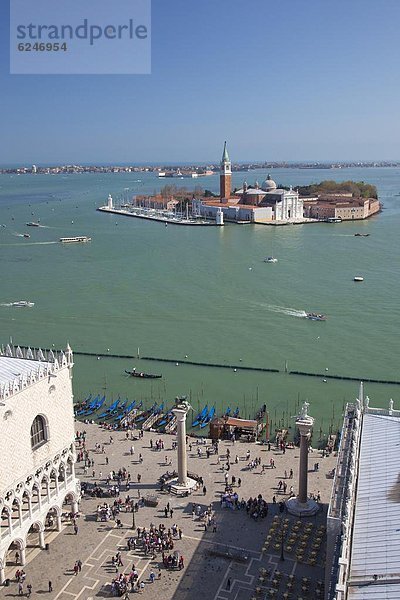 Europa  hoch  oben  Palast  Schloß  Schlösser  Fokus auf den Vordergrund  Fokus auf dem Vordergrund  Ansicht  UNESCO-Welterbe  Venetien  Langensee  Lago Maggiore  Dogenpalast  Italien  Venedig