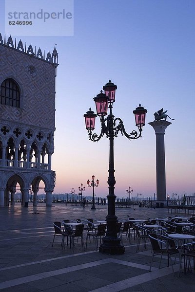 Europa  Morgen  früh  Ansicht  Platz  UNESCO-Welterbe  Venetien  Markusplatz  Italien  Venedig