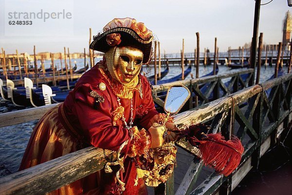 Portrait Europa Mensch Kleidung Karneval Kostüm - Faschingskostüm Maske Venetien Verkleidung Italien Karneval von Venedig