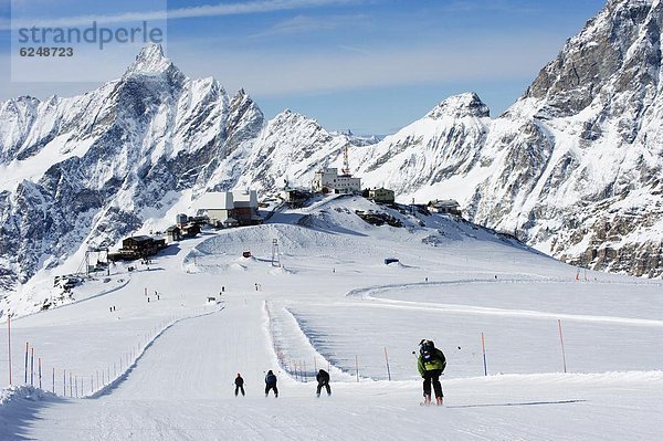 Landschaftlich schön  landschaftlich reizvoll  Europa  Berg  rennen  Skisport  Urlaub  Ski  Breuil-Cervinia  Alpen  Italien