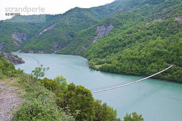 Europa  hängen  Fernverkehrsstraße  Brücke  groß  großes  großer  große  großen  vorwärts  Albanien