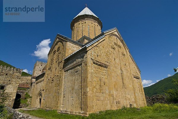 Festung  Kirche  vorwärts  Asien  Zentralasien  Stausee