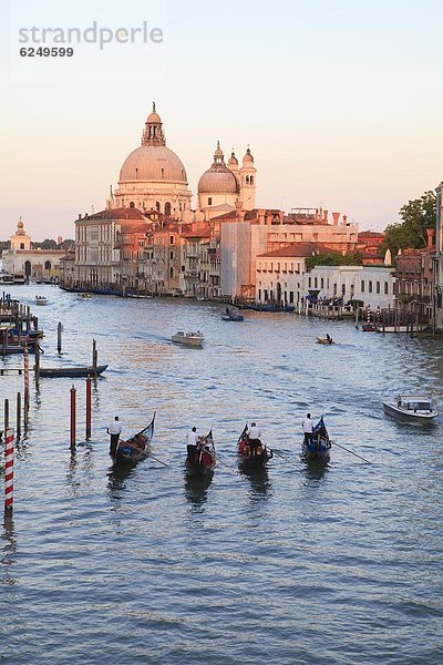 Europa  Kirche  Ansicht  zuprosten  anstoßen  Gewölbe  UNESCO-Welterbe  Venetien  Italien  Venedig