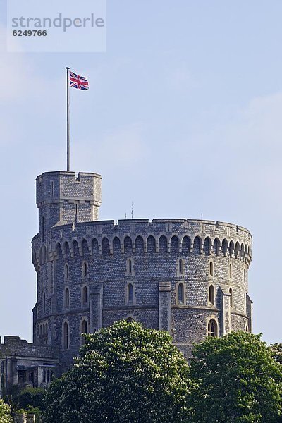 fliegen  fliegt  fliegend  Flug  Flüge  Europa  Einheit  Großbritannien  über  Fahne  Berkshire  England  rund  Gewerkschaft  Windsor  Windsor Castle