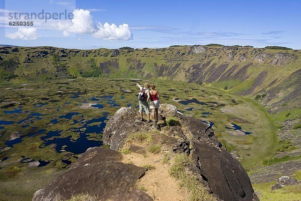 sehen Tourist Ansicht Krater Chile Südamerika