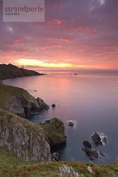 entfernt  Europa  Großbritannien  Küste  Sonnenaufgang  Leuchtturm  Start  zeigen  Devon  Distanz  England  Landspitze