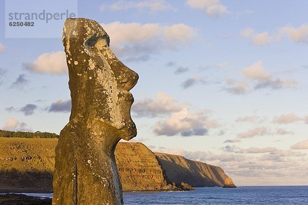 Stein Meer Statue hinaussehen Einsamkeit UNESCO-Welterbe Chile Moai Südamerika