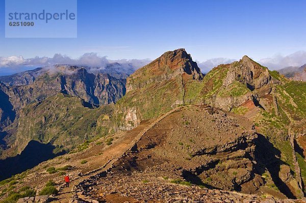 Europa  gehen  Landschaft  Weg  Jacke  Vulkan  wandern  rot  3  Wanderweg  Madeira  neu  Portugal