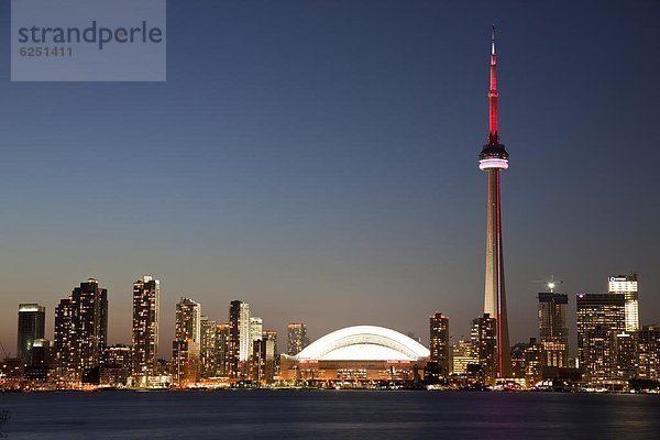 Skyline  Skylines  Großstadt  Turm  Nordamerika  Rogers Centre  Ontario  Toronto