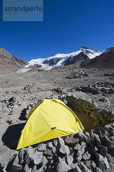 camping  Zelt  Stadtplatz  Argentinien  Südamerika