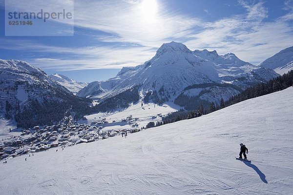 nahe  Europa  Winter  Grenze  Lech  Skipiste  Piste  Arlbergpass  Arlberg  Österreich  Schnee