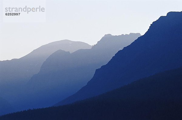 Vereinigte Staaten von Amerika  USA  Morgendämmerung  See  Nordamerika  Glacier Nationalpark