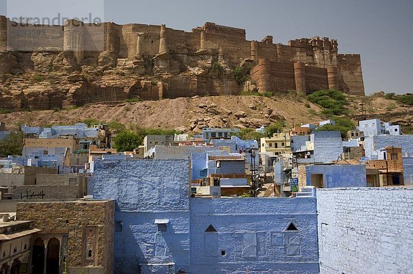 Gebäude  Berggipfel  Gipfel  Spitze  Spitzen  Ignoranz  blau  Festung  Asien  Indien  Jodhpur  Rajasthan