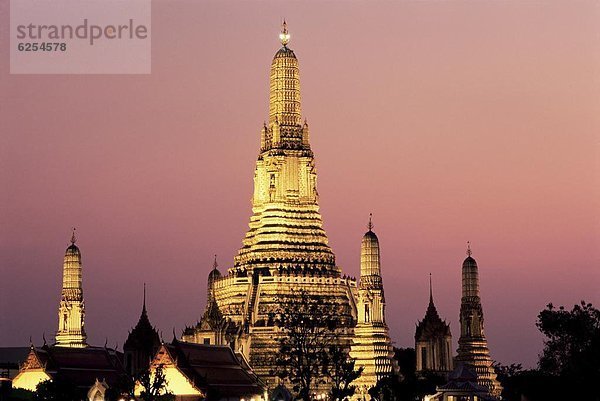 Bangkok  Hauptstadt  Morgendämmerung  fünfstöckig  Buddhismus  Südostasien  Asien  Thailand  Dämmerung