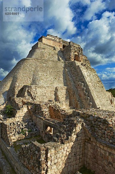 Pyramide des Zauberers  Piramide del Adivino  Nordamerika  Mexiko  UNESCO-Welterbe  Uxmal