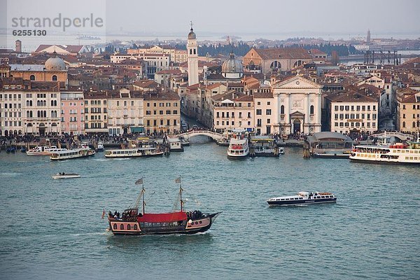 Europa  Ansicht  UNESCO-Welterbe  Venetien  Langensee  Lago Maggiore  Glocke  Italien  Venedig