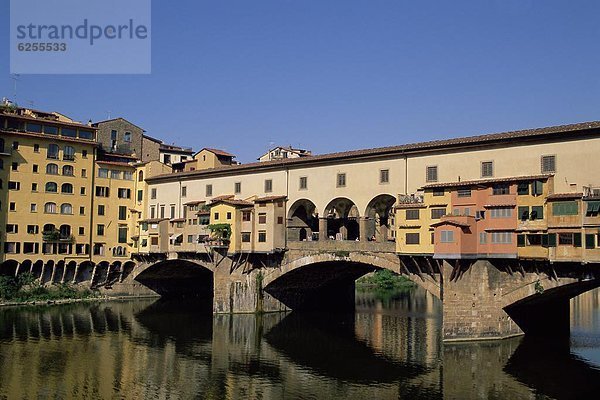 Europa über Fluss Arno UNESCO-Welterbe Florenz Italien Toskana