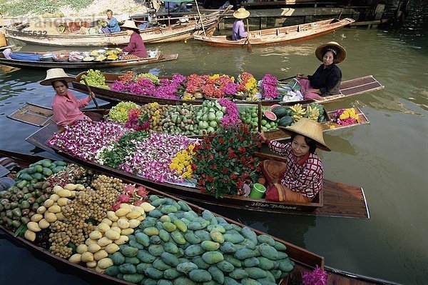 Bangkok  Hauptstadt  Blume  Frucht  Boot  verkaufen  Händler  Südostasien  Asien  Schwimmende Märkte von Damnoen Saduak  Markt  Thailand