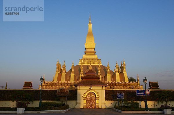 Vientiane  Hauptstadt  Großstadt  Religion  fünfstöckig  Buddhismus  Südostasien  Vietnam  Asien  Laos