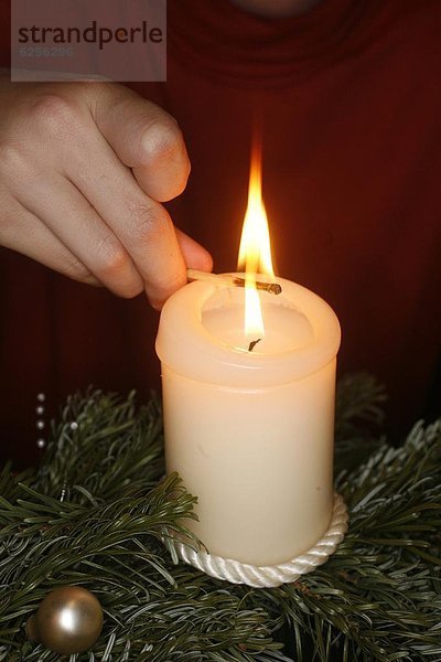 beleuchtet Kerze Advent
