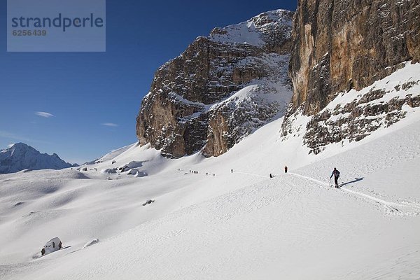 Trentino Südtirol  überqueren  Europa  Skisport  Dolomiten  Bozen  Kreuz  Italien