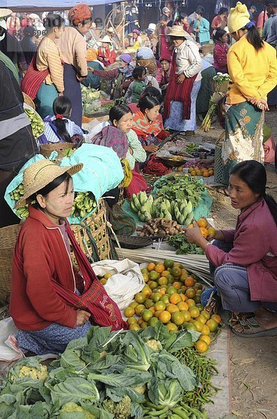 Mensch  Menschen  Gemüse  See  Vielfalt  verkaufen  Volksstamm  Stamm  Myanmar  Asien  Markt
