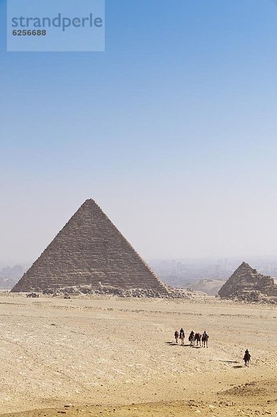 pyramidenförmig  Pyramide  Pyramiden  Nordafrika  UNESCO-Welterbe  Afrika  Ägypten  Gise