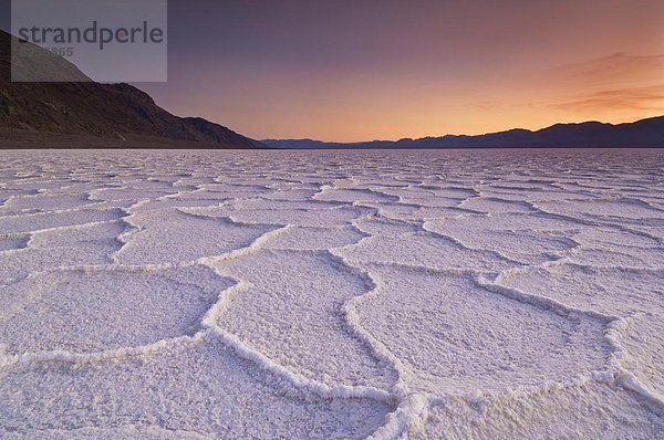 Vereinigte Staaten von Amerika USA Sonnenuntergang Meer Nordamerika Death Valley Nationalpark unterhalb Kalifornien Platz Speisesalz Salz