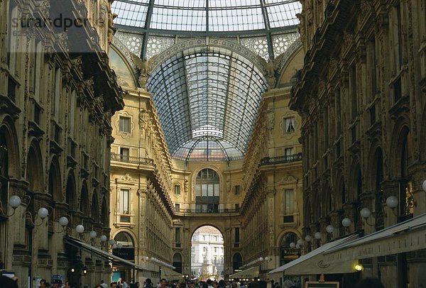 Upmarket Shopping  Vittorio Emanuele II Arcade  Mailand  Lombardei (Italien)  Italien  Europa