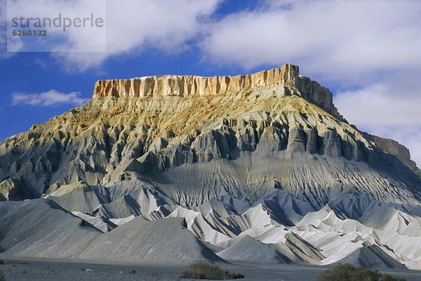 Vereinigte Staaten von Amerika USA über Steilküste Fluss Ergebnis Erosion grau Sandstein Kalkschiefer Utah