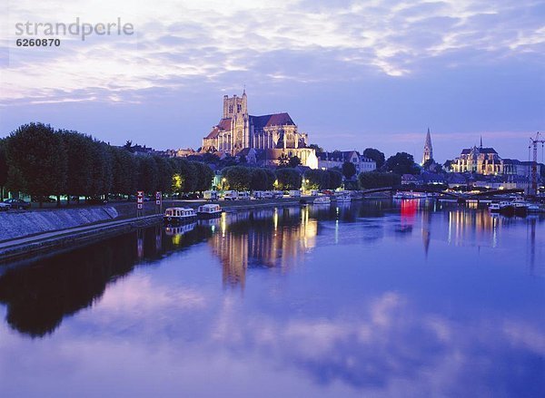 Frankreich  Europa  Kathedrale  Abtei  Auxerre