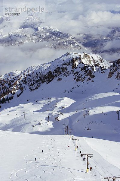 Konzerthaus  Berg  Winter  Spiel  Skisport  Urlaub  Nordamerika  Gesichtspuder  Olympische Spiele  Olympiade  Whistler Mountain  Skiabfahrt  Abfahrt  British Columbia